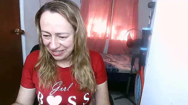 Snapshot of Chanel_87xxx chatting on 04/08/26, 09:59 Chanel 87xxx online show from 04/08/26, 09:59