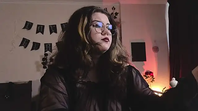 Laura Karamazov online show from 02/13/26, 10:00