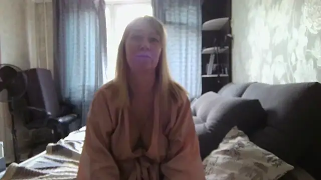 Snapshot of WindChristy chatting on 06/19/26, 09:35 WindChristy online show from 06/19/26, 09:35