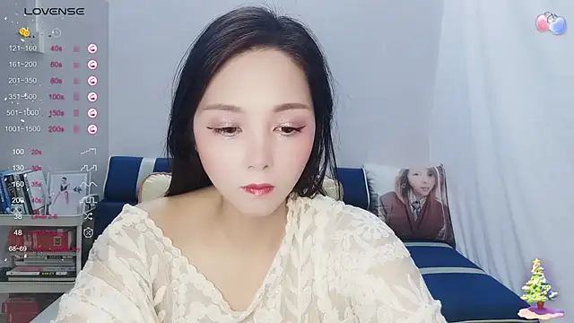 Snapshot of Toookiss chatting on 01/21/25, 03:37 Toookiss online show from 01/21/25, 03:37