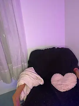 milkyhonybaby online show from 01/10/25, 08:48