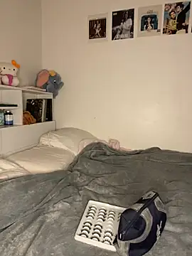 milkyhonybaby online show from 09/25/25, 01:15