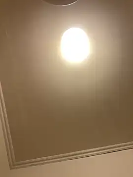 milkyhonybaby online show from 10/28/25, 09:28