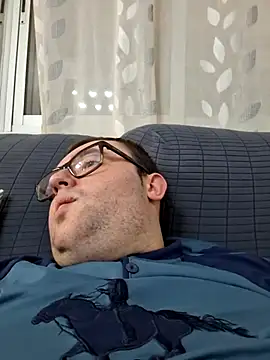 Javier bear online show from 12/14/25, 09:41