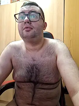 Snapshot of Javier_bear chatting on 04/20/26, 01:14 Javier bear online show from 04/20/26, 01:14