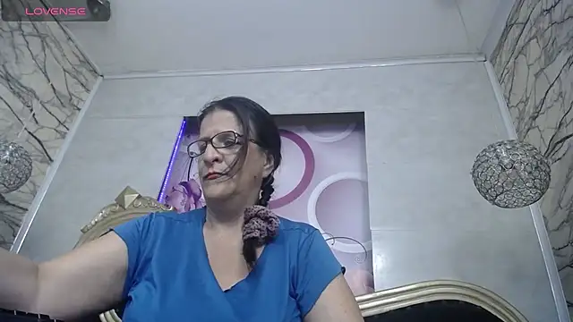 Snapshot of karito_mature17 chatting on 06/10/26, 11:09 karito mature17 online show from 06/10/26, 11:09