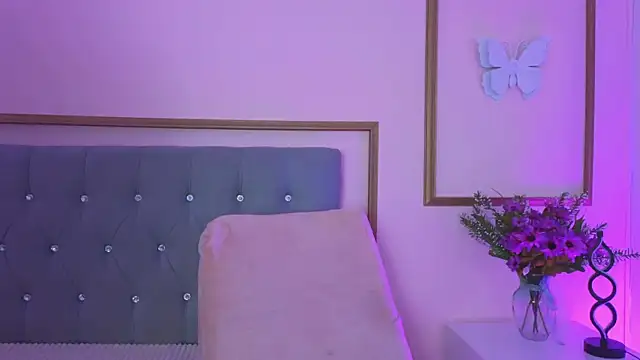 Snapshot of mailin18 chatting on 04/27/26, 11:03 mailin18 online show from 04/27/26, 11:03