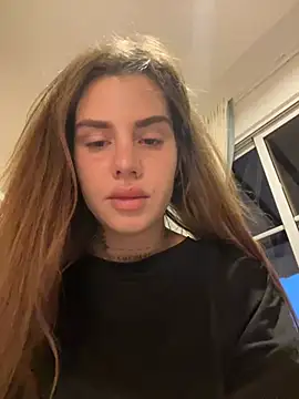 EmiliaCatalina online show from 02/21/25, 10:59