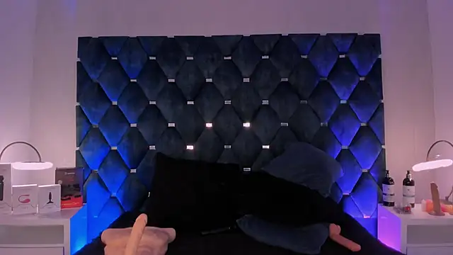 laura bassi online show from 02/10/25, 09:36