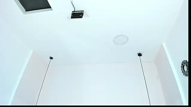 victoria cooper3 online show from 12/19/25, 11:50