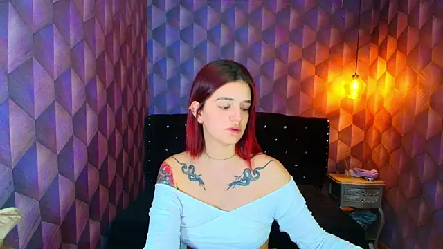 Snapshot of LiaHarryis chatting on 10/28/25, 07:27 LiaHarryis online show from 10/28/25, 07:27