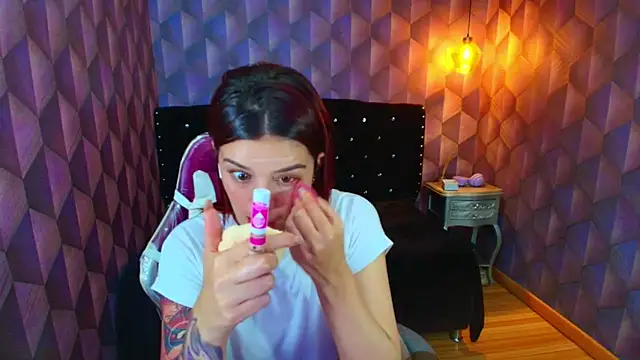 Snapshot of LiaHarryis chatting on 11/06/25, 06:20 LiaHarryis online show from 11/06/25, 06:20