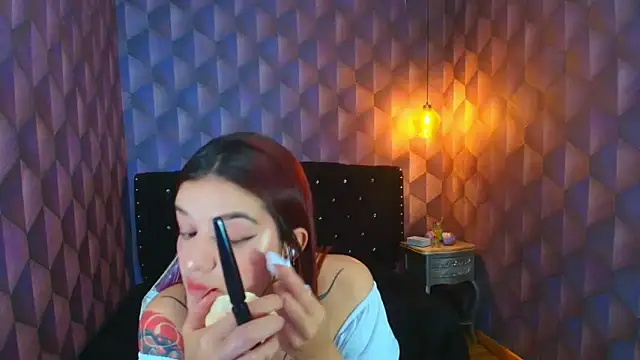 Snapshot of LiaHarryis chatting on 11/13/25, 06:18 LiaHarryis online show from 11/13/25, 06:18