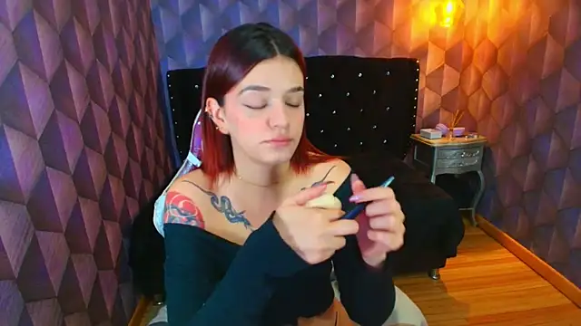 Snapshot of LiaHarryis chatting on 11/14/25, 06:17 LiaHarryis online show from 11/14/25, 06:17