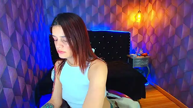 Snapshot of LiaHarryis chatting on 12/15/25, 07:29 LiaHarryis online show from 12/15/25, 07:29