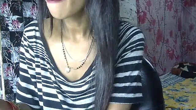 Snapshot of Anjali_Milsi chatting on 10/08/25, 04:43 Anjali Milsi online show from 10/08/25, 04:43