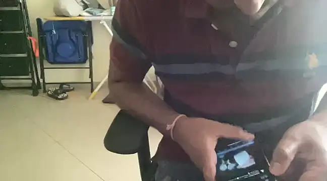 dhruv-sluppy online show from 03/10/25, 11:42