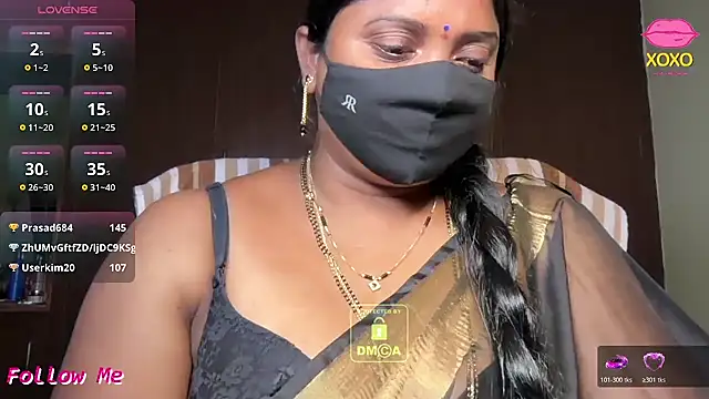 Snapshot of vani-09 chatting on 03/28/26, 06:18 vani-09 online show from 03/28/26, 06:18