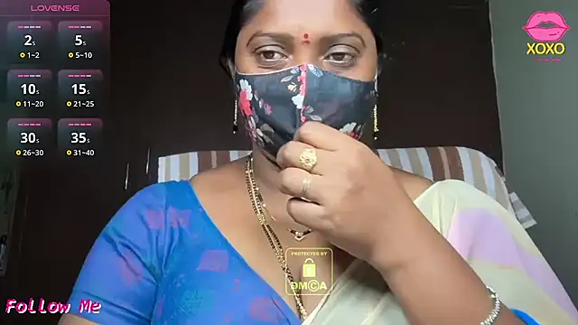 Snapshot of vani-09 chatting on 04/05/26, 04:37 vani-09 online show from 04/05/26, 04:37