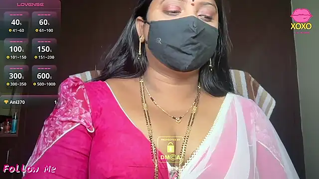 Snapshot of vani-09 chatting on 04/08/26, 10:37 vani-09 online show from 04/08/26, 10:37