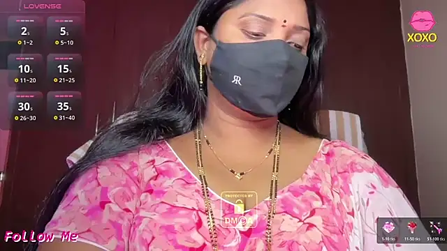 Snapshot of vani-09 chatting on 05/12/26, 10:01 vani-09 online show from 05/12/26, 10:01
