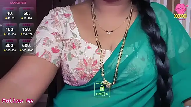 Snapshot of vani-09 chatting on 06/11/26, 06:22 vani-09 online show from 06/11/26, 06:22