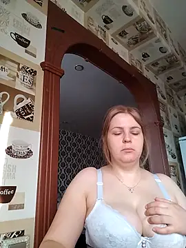 Lady nice cat online show from 10/15/25, 02:55