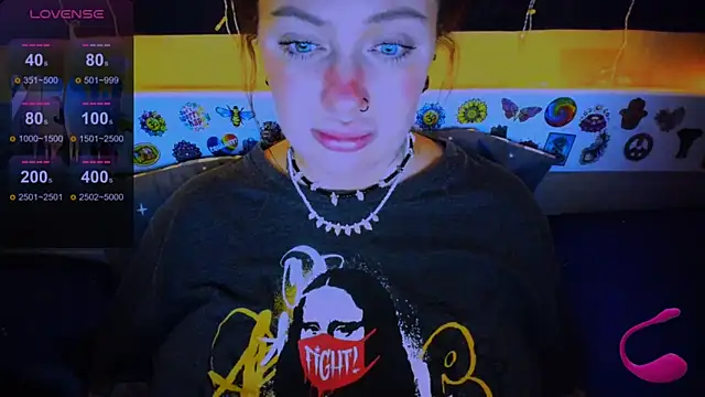 EllieOz online show from 03/16/25, 11:04