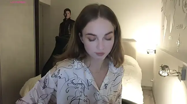 Snapshot of Miss_Aliannaa chatting on 01/12/25, 07:53 Miss Aliannaa online show from 01/12/25, 07:53