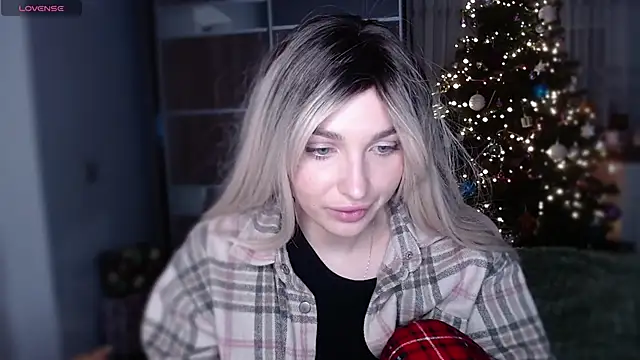 Snapshot of Yoda21 chatting on 01/02/25, 03:08 Yoda21 online show from 01/02/25, 03:08