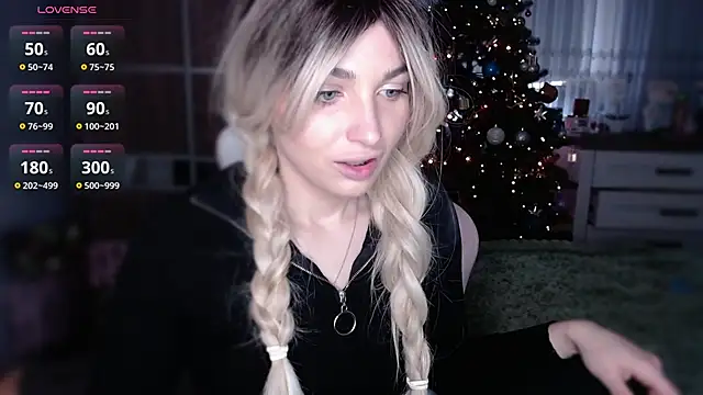 Snapshot of Yoda21 chatting on 01/08/25, 11:32 Yoda21 online show from 01/08/25, 11:32