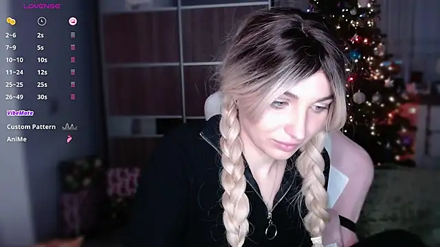 Snapshot of Yoda21 chatting on 01/08/25, 02:35 Yoda21 online show from 01/08/25, 02:35