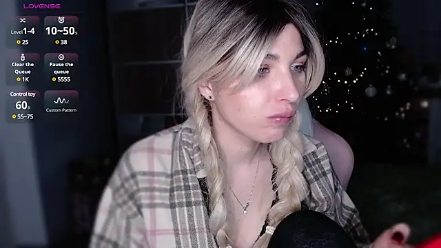 Snapshot of Yoda21 chatting on 01/10/25, 04:30 Yoda21 online show from 01/10/25, 04:30