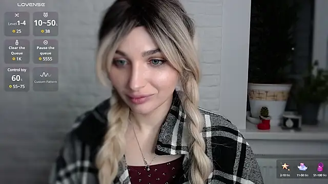 Snapshot of Yoda21 chatting on 01/14/25, 05:12 Yoda21 online show from 01/14/25, 05:12