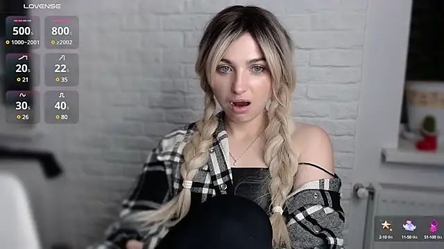 Snapshot of Yoda21 chatting on 01/16/25, 05:55 Yoda21 online show from 01/16/25, 05:55