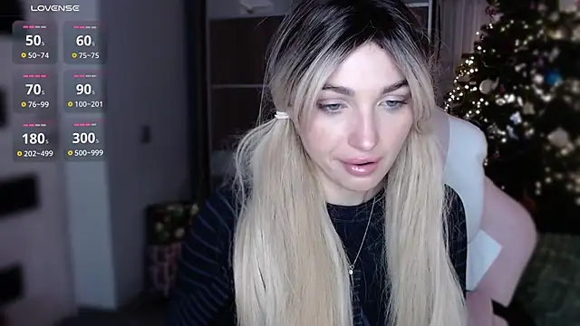 Snapshot of Yoda21 chatting on 01/20/25, 02:03 Yoda21 online show from 01/20/25, 02:03