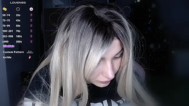 Snapshot of Yoda21 chatting on 01/23/25, 04:04 Yoda21 online show from 01/23/25, 04:04