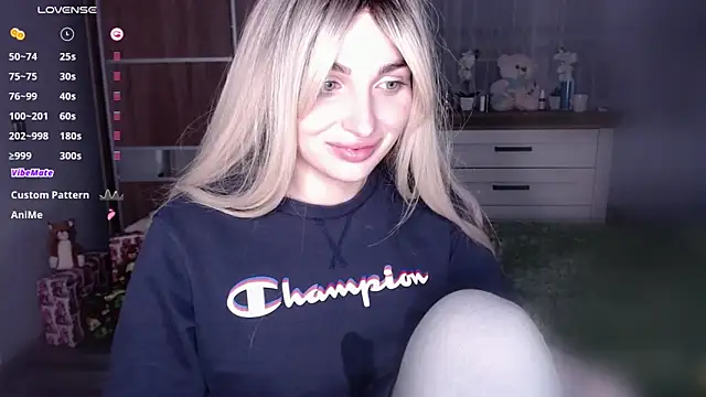 Snapshot of Yoda21 chatting on 01/25/25, 03:30 Yoda21 online show from 01/25/25, 03:30