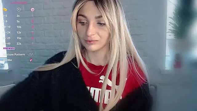 Snapshot of Yoda21 chatting on 01/28/25, 10:02 Yoda21 online show from 01/28/25, 10:02