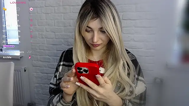 Snapshot of Yoda21 chatting on 02/01/25, 01:20 Yoda21 online show from 02/01/25, 01:20