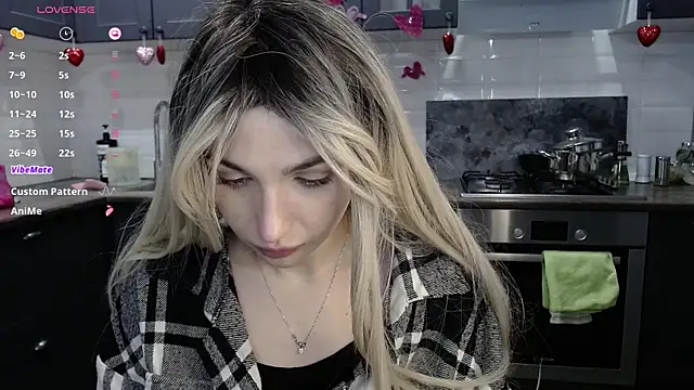 Snapshot of Yoda21 chatting on 02/20/25, 05:07 Yoda21 online show from 02/20/25, 05:07