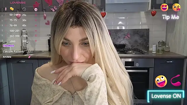 Snapshot of Yoda21 chatting on 03/13/25, 02:33 Yoda21 online show from 03/13/25, 02:33