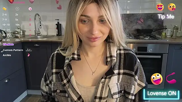 Snapshot of Yoda21 chatting on 03/18/25, 01:09 Yoda21 online show from 03/18/25, 01:09