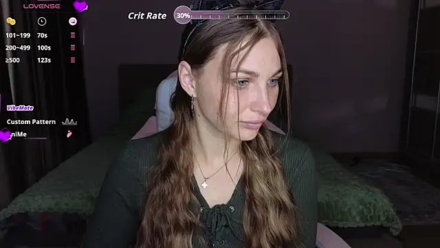 Snapshot of Yoda21 chatting on 10/24/25, 01:40 Yoda21 online show from 10/24/25, 01:40