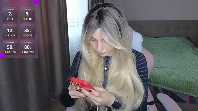 Snapshot of Yoda21 chatting on 11/14/25, 02:16 Yoda21 online show from 11/14/25, 02:16