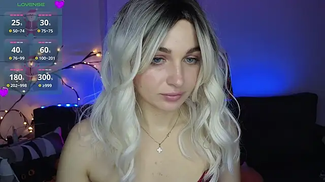 Snapshot of Yoda21 chatting on 12/01/25, 02:44 Yoda21 online show from 12/01/25, 02:44