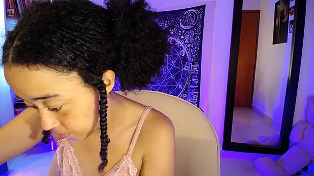 Snapshot of ela_0 chatting on 04/05/26, 11:51 ela 0 online show from 04/05/26, 11:51