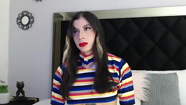 Snapshot of KinaCooper chatting on 09/27/25, 07:30 KinaCooper online show from 09/27/25, 07:30