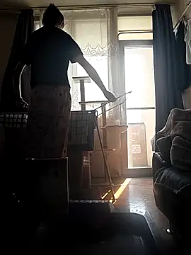 LauraBaby online show from 04/03/26, 09:07