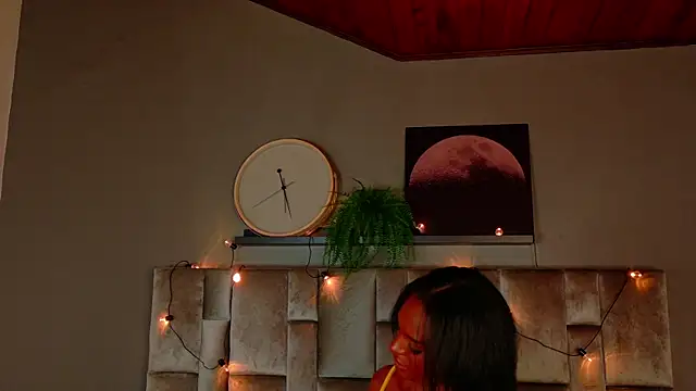 nahomi campbell online show from 12/03/25, 07:34